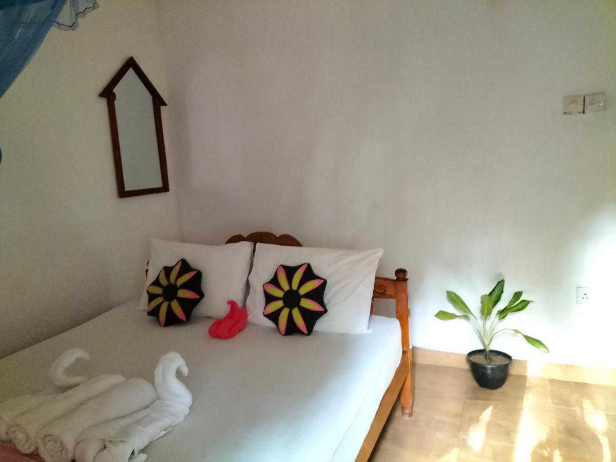 Sanjana Home Stay Habarana Bagian luar foto