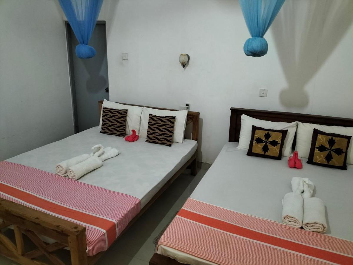 Sanjana Home Stay Habarana Bagian luar foto