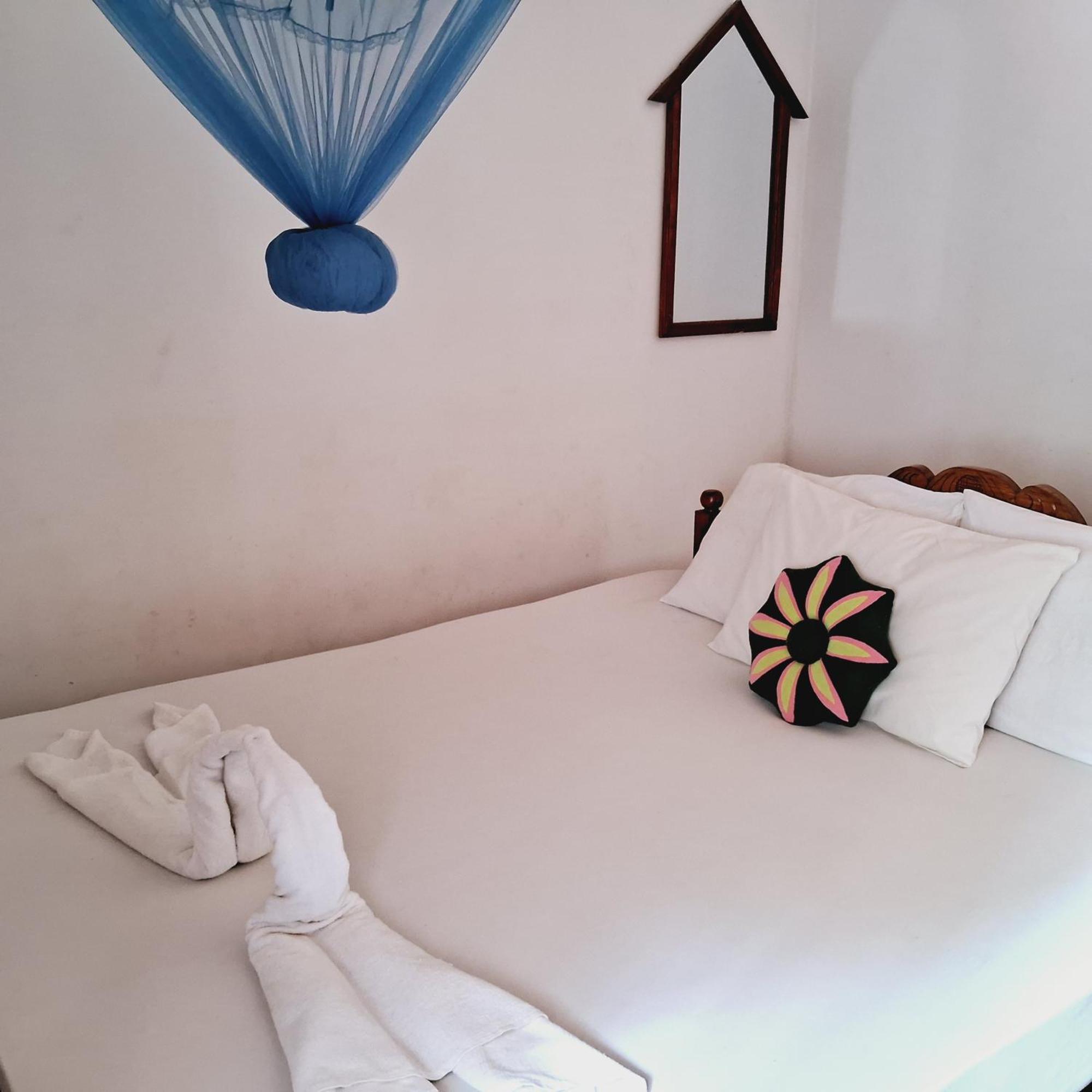 Sanjana Home Stay Habarana Bagian luar foto