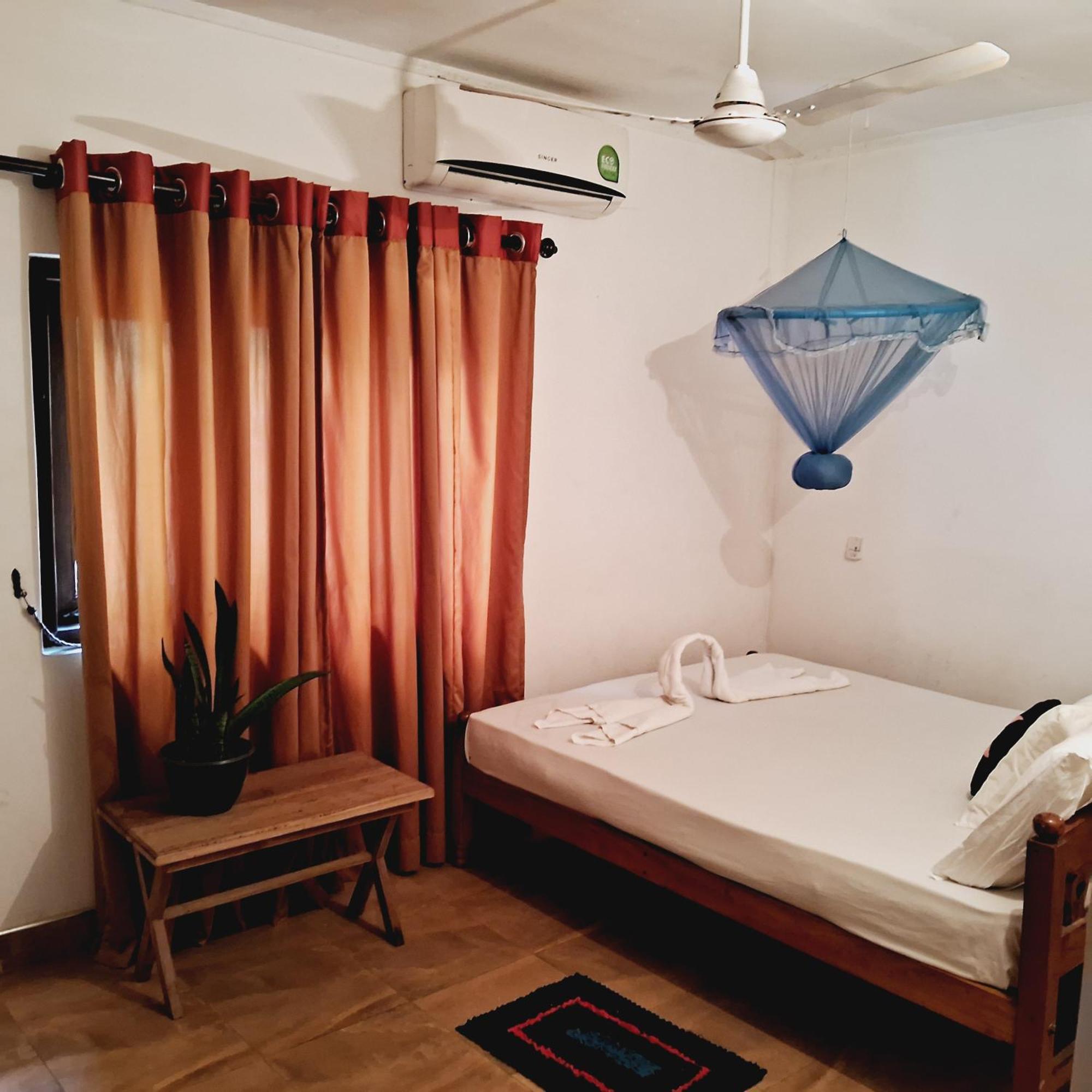 Sanjana Home Stay Habarana Bagian luar foto