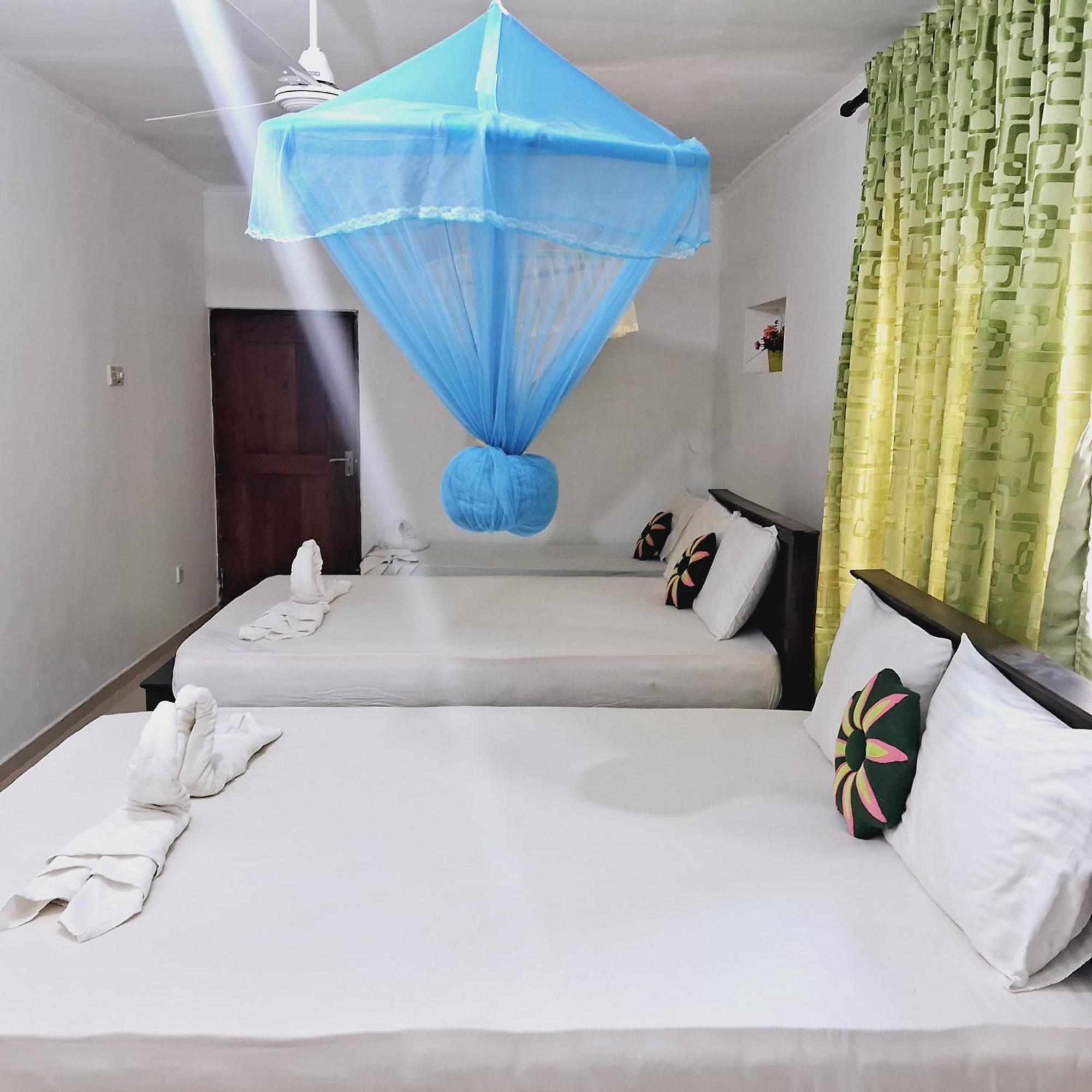 Sanjana Home Stay Habarana Bagian luar foto