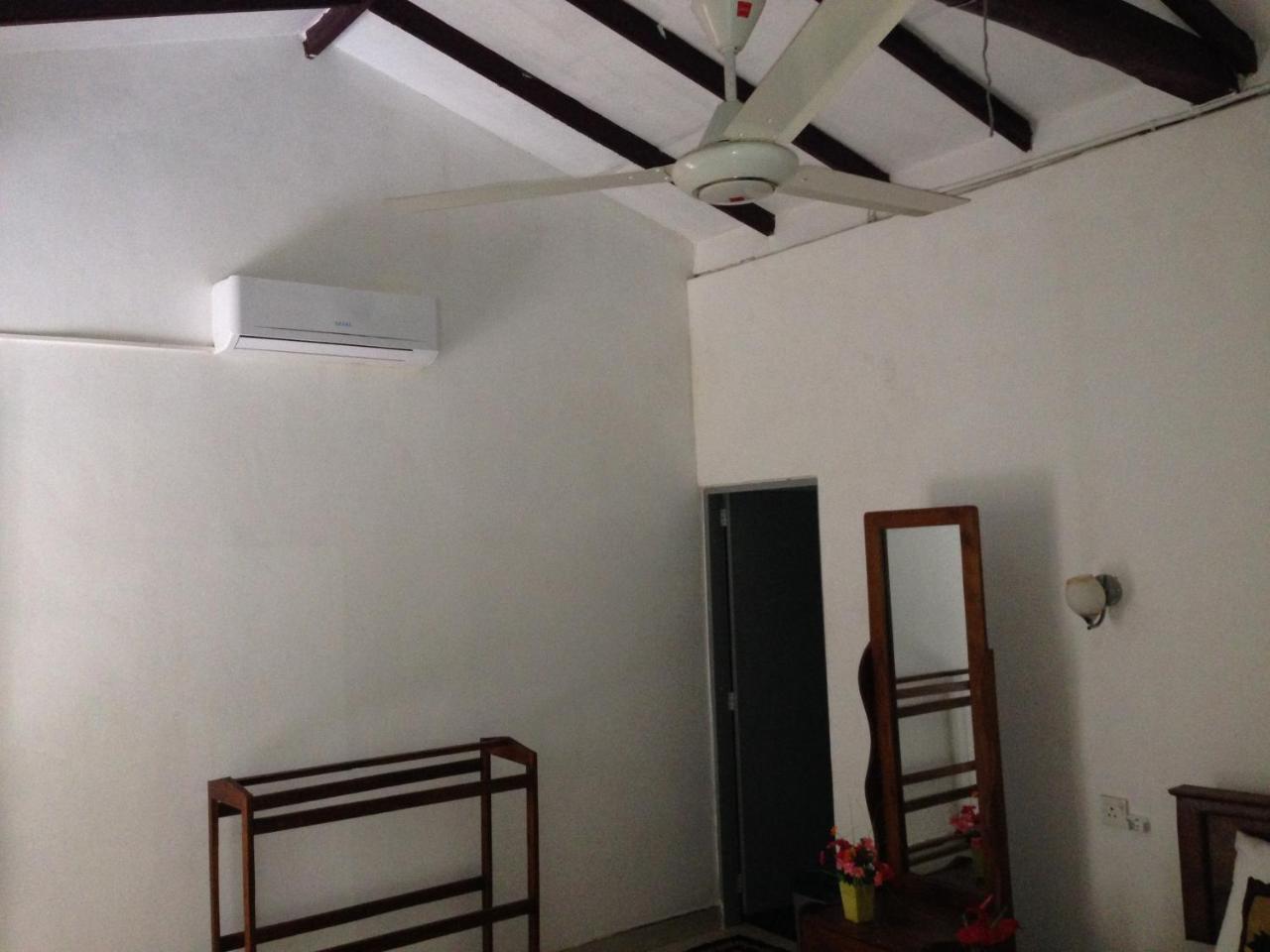 Sanjana Home Stay Habarana Bagian luar foto